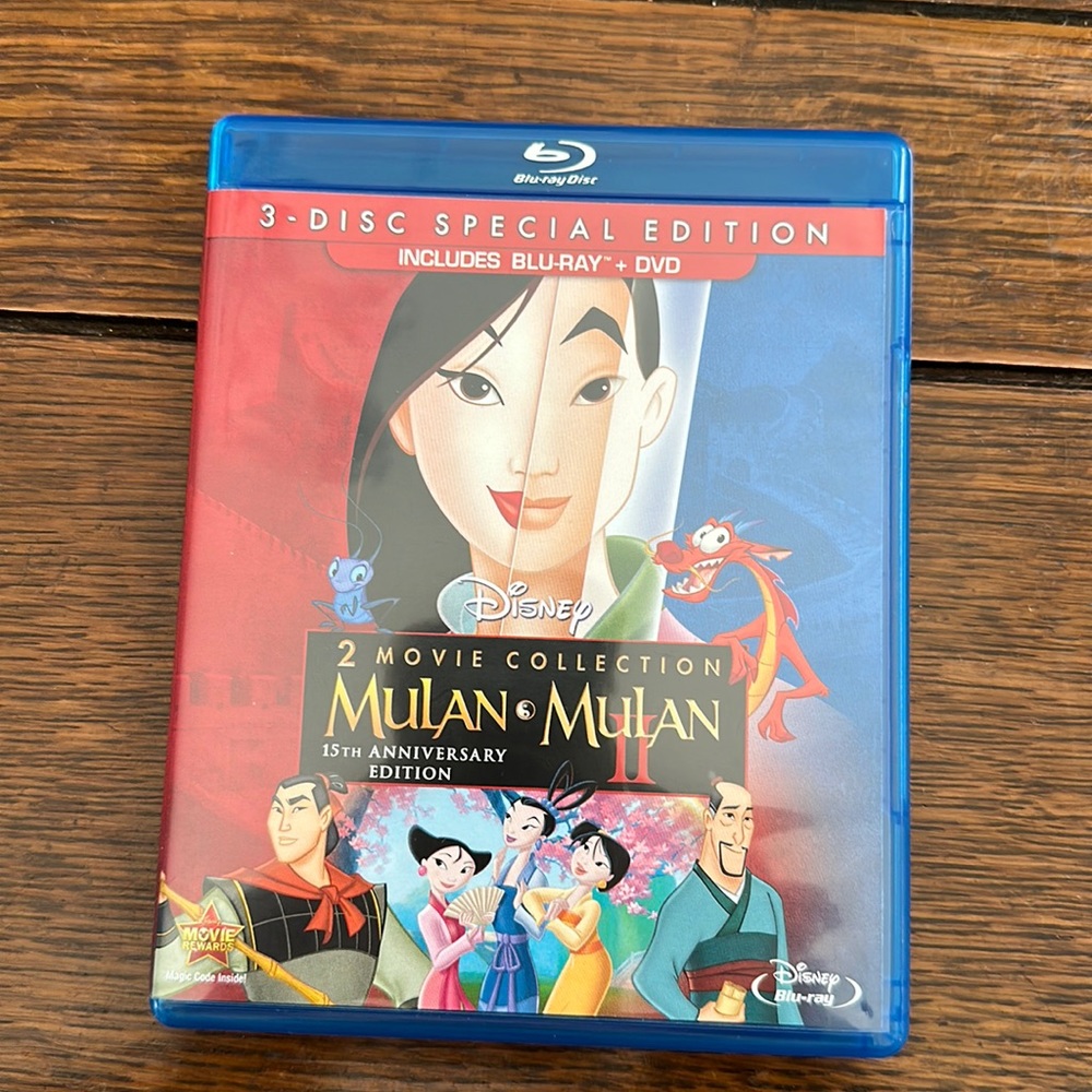 Like New Disney’s Collection of Mulan & Mulan II